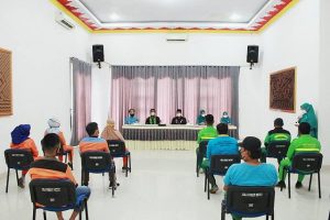 7 MEI 2021 PEMBAGIAN BINGKISAN UNTUK PASUKAN ORANGE DAN PASUKAN HIJAU KOTA METRO OLEH TP PKK KOTA METRO