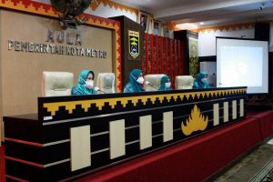 melaksanakan kegiatan bid. Kesehatan Masyarakat Seksi Kesehatan Keluarga dan Gizi.
