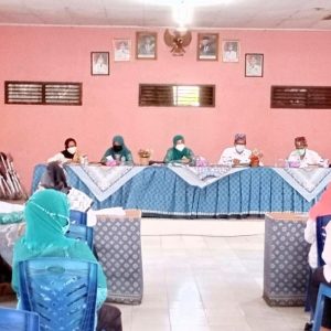 TP.PKK KOTA METRO MELAKUKAN PEMBINAAN  PADA KELURAHAN REJOMULYO