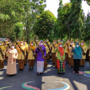 PENGUKUHAN BUNDA LITERASI KELURAHAN SE-KOTA METRO