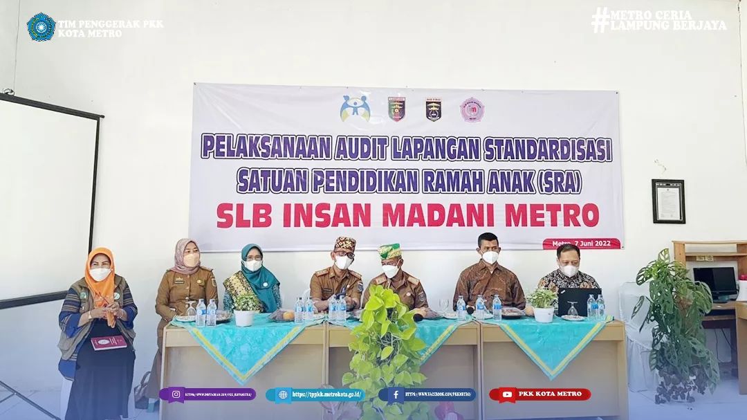 Ketua Tim Penggerak PKK Kota Metro yang diwakili oleh Ketua bidang 1 Ny. Asih Kusminah Qomaru, S.Pd menghadiri kegiatan audit standardisasi (SRA).