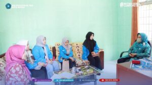 Ketua Tim Penggerak PKK Kota Metro yang diwakili oleh sekretaris PKK Ny. Sri Mintati.ST melepaskan 4 (empat) orang mahasiswa PPL (Praktik Pengalaman Lapangan) asal IAIN Metro Jurusan Ekonomi Syariah.