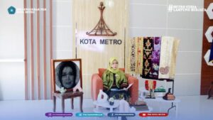 Ketua Tim Penggerak PKK Kota Metro, Ny. dr. Silfia N Wahdi menjadi salah satu narasumber pada acara APEKSI pada sesi acara Peran Penting Istri Walikota yg dilaksanakan secara virtual.