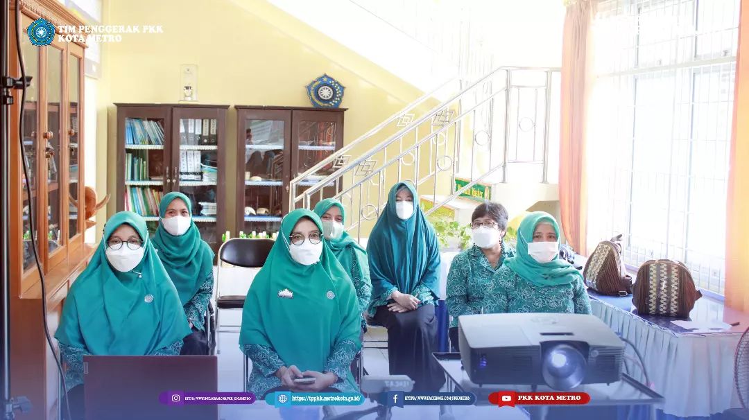 Webinar dengan tema “Bagaimana mendidik anak di era Milenial”