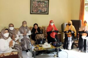 TP PKK Kota Metro bersama Majelis Ta’lim Masjid Taqwa kembali melaksanakan pengajian PERMATA yang merupakan kegiatan rutin bulanan.