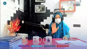 Kegiatan Penguatan Administrasi Kelembagaan PKK Kota Metro Tahun 2022 secara online melalui Zoom Meeting.