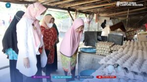Ketua Tim Penggerak PKK beserta jajarannya melaksanakan kegiatan pembinaan UP2K dan Pemantauan Gertapaga