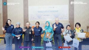 Ketua Tim Penggerak PKK Kota Metro menghadiri sekaligus menjadi salah satu pembicara pada acara talk show Puncak Pekan Kesadaran antimikroba Sedunia Tahun 2022.