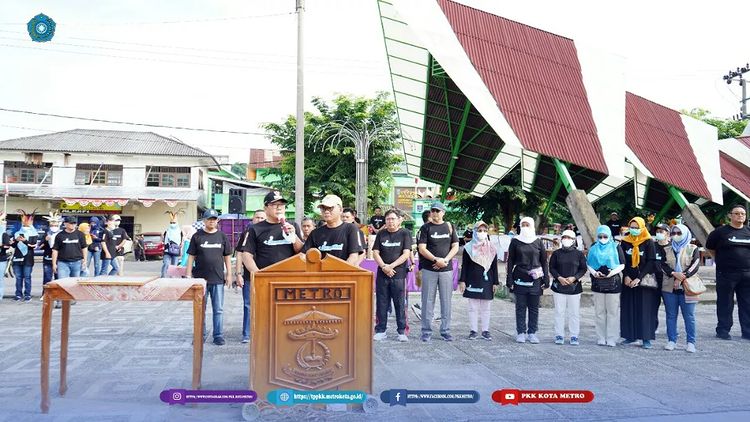Ketua Tim Penggerak PKK Kota Metro dan jajaran menghadiri acara Peringatan Hari Kesehatan Nasional ke_58.