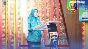 Ketua Tim Penggerak PKK Kota Metro hadir pada kegiatan Workshop penerapan Sistem Informasi Geografis (SIG) untuk pengelolaan data digital kelurahan di Aula Pemerintah Kota Metro.
