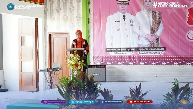 Hari Ibu ke-94, Ketua Tim penggerak PKK Kota Metro beserta beberapa pengurus hadir memperingati hari bersejarah ini.