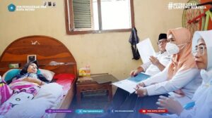 WALIKOTA METRO TURUN KE LAPNGAN AKSI TABU KETUA TP PKK KOTA METRO